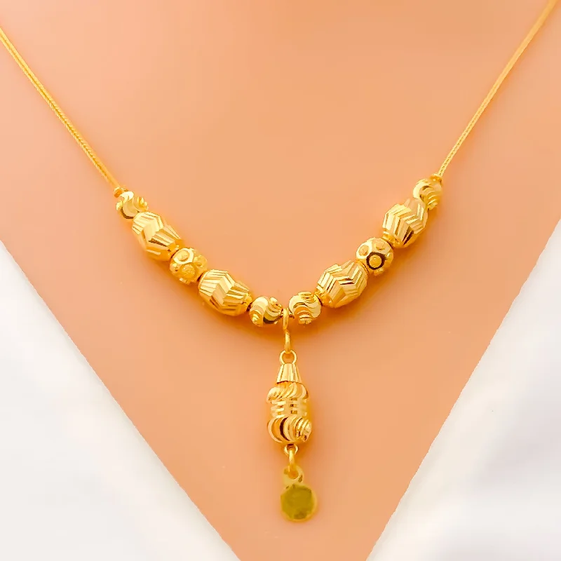 Fashionable Sleek 21k Gold Necklace